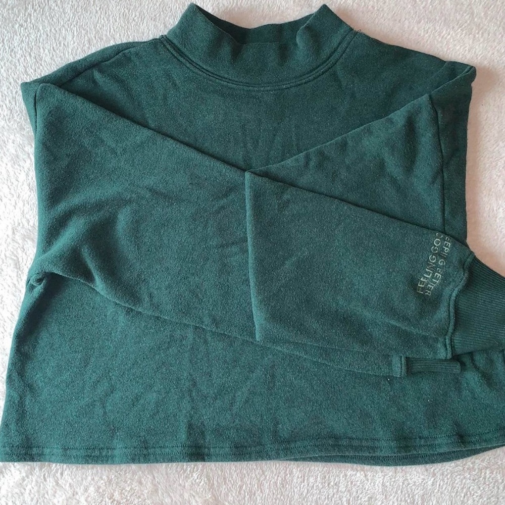 Emerald green mock neck cropped sweater